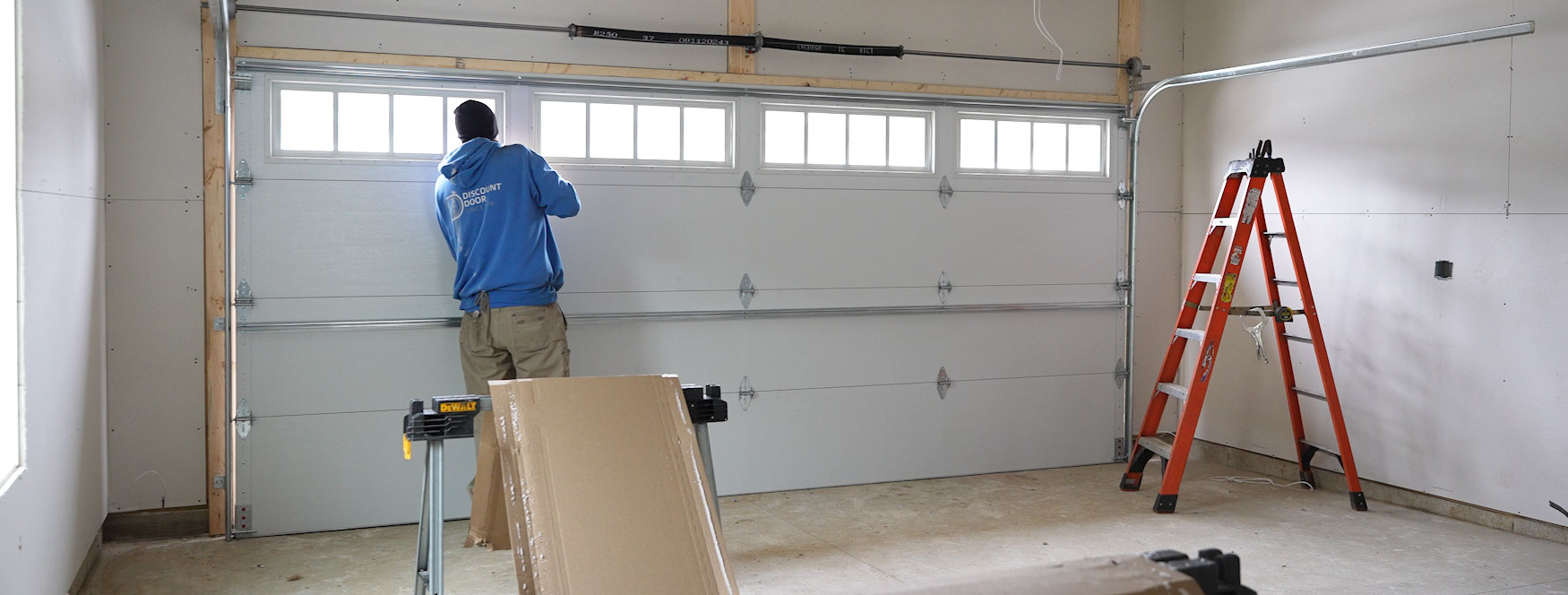 garage-door-installation-company-grand-rapids-mi-discount-doors